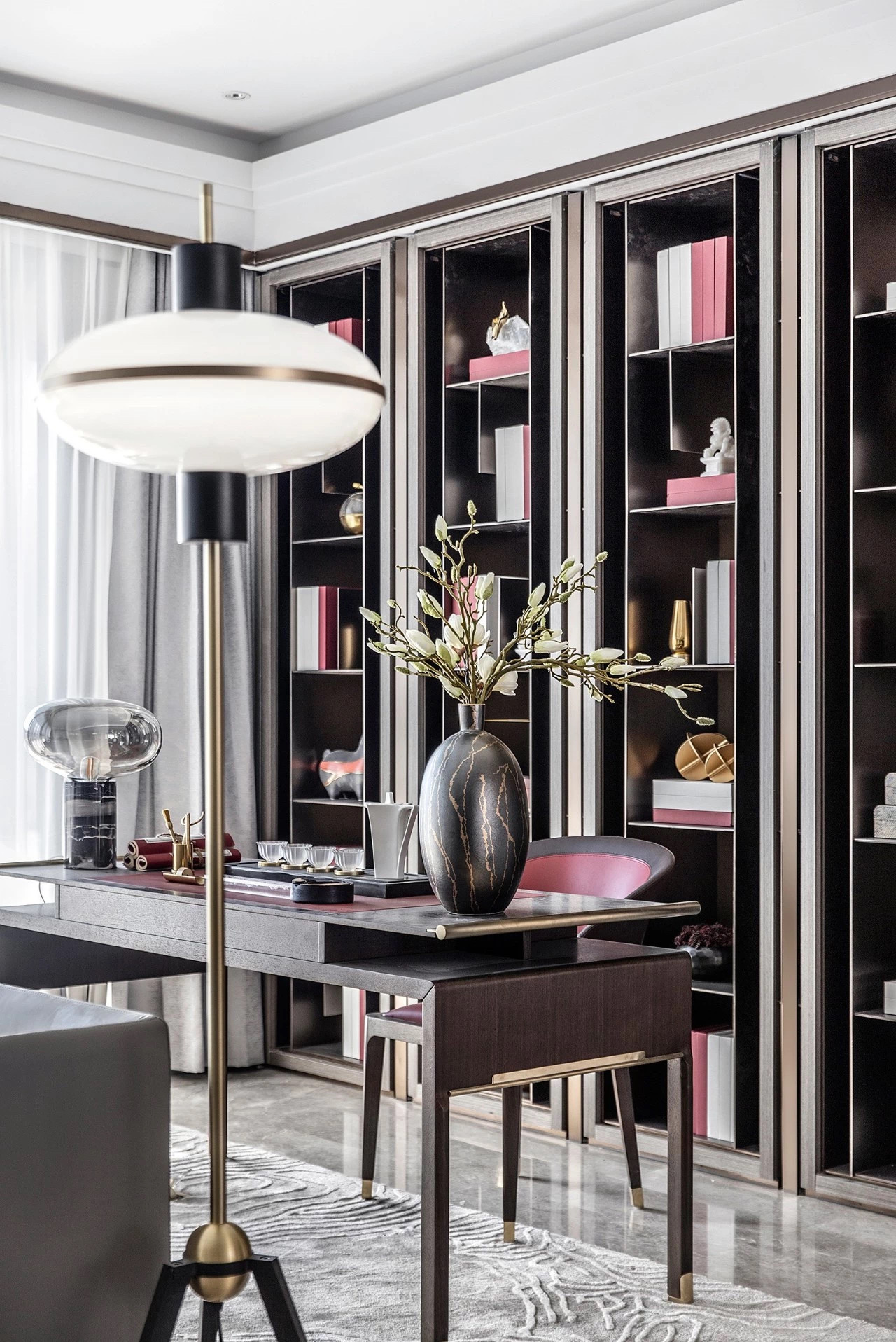 新中式风格室内家装案例效果图-书桌 新中式风格室内家装案例效果图-书桌